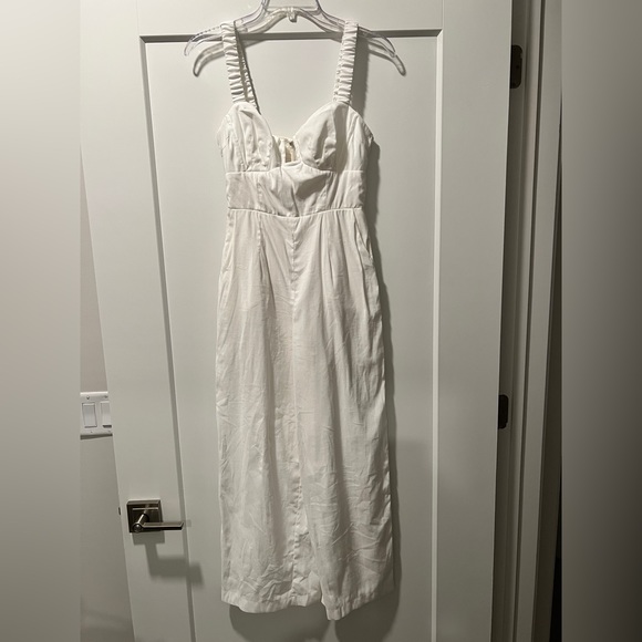 ASTR the Label Versailles White Jumpsuit - Picture 3 of 10